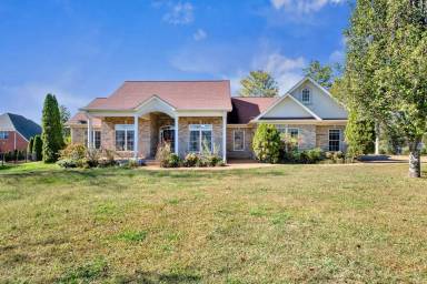 Main picture of 614 Greene Dr