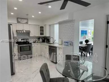 Main picture of 4531 SW 42nd Ter