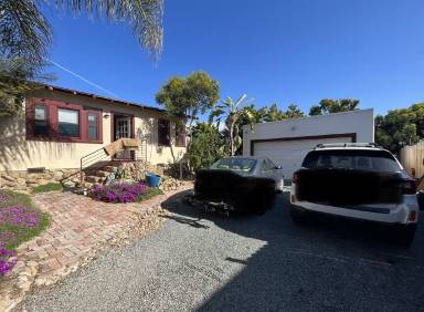 Main picture of 368 Palm Ave