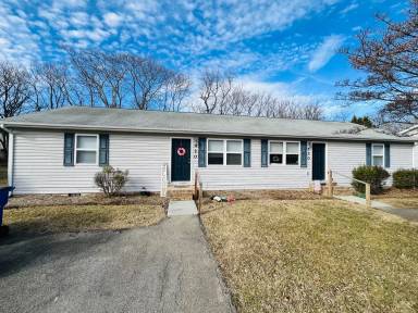 Main picture of 400 Harmon Cir SE