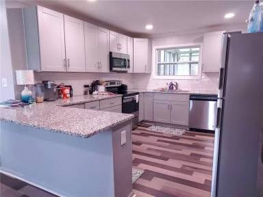 Main picture of 1937 Casey Dr SE