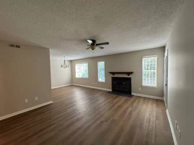 Main picture of 4228 Edith Ln