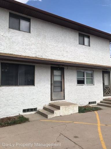 Main picture of 2415 N Kruse Ave