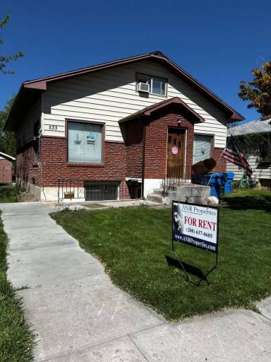 Main picture of 533 Wayne Ave