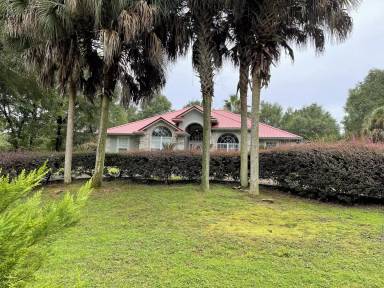 Main picture of 205 Wedgewood Ln
