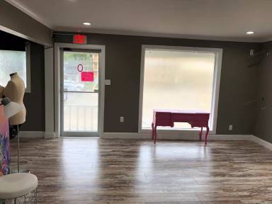 Main picture of 127 N 15th Ave