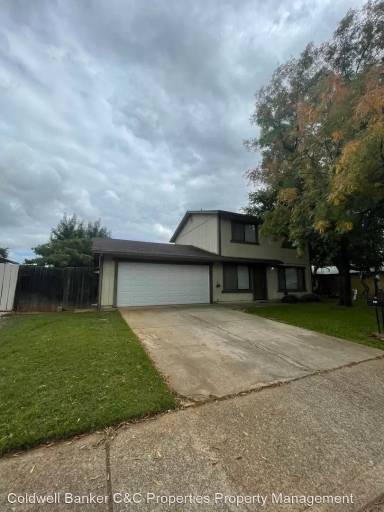 Main picture of 3793 Pluto St