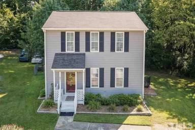 Main picture of 831 Shari Ct
