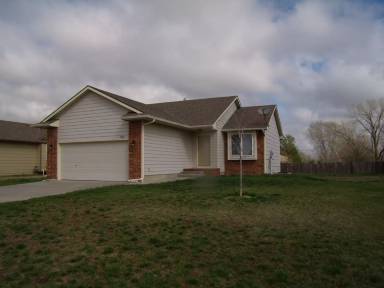 Main picture of 3310 W 45th St S