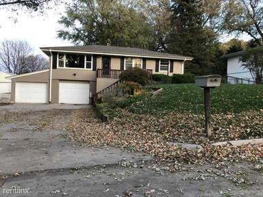 Main picture of 1213 N 89th St