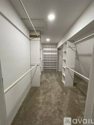 Main picture of 521 Woodard Ave