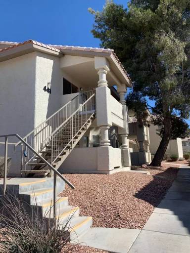 Main picture of 441 Mesa Blvd
