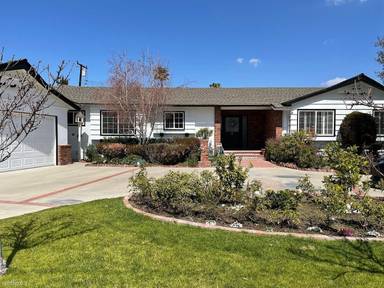 Main picture of 2827 E Blueridge Ave