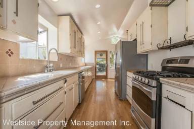 Main picture of 1905 Camden Ave