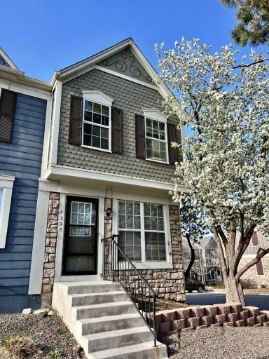 Main picture of 8231 S Fillmore Way