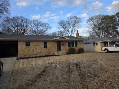 Main picture of 608 W Martin St