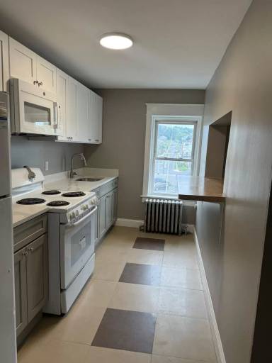 Main picture of 626 N Maxwell St