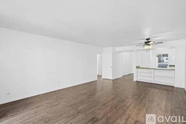 Main picture of Lake Park Condominium