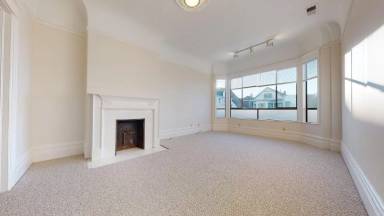 Main picture of 274 4th Ave