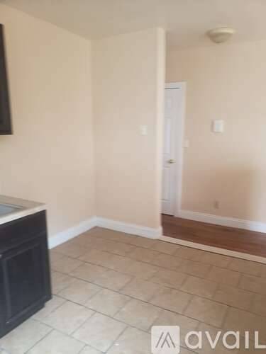 Main picture of 255 S 3rd Ave