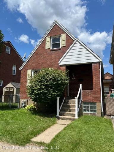 Main picture of 24 Spring St