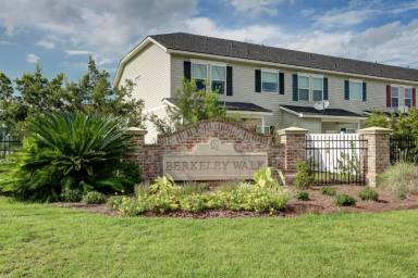 Main picture of 200 Ventura Pl