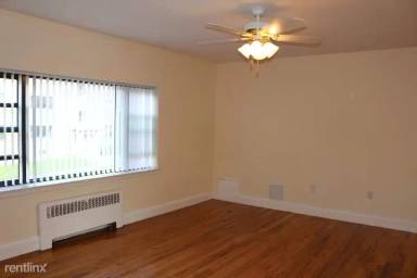 Main picture of 116 Longwood Ave