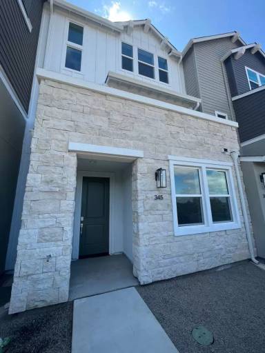 Main picture of 345 Semillon Ln