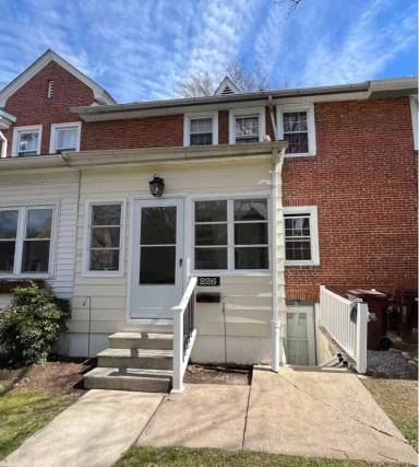 Main picture of 230 Geddes St