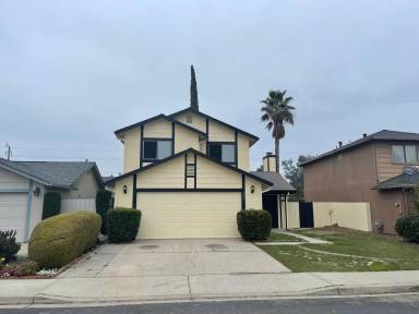 Main picture of 545 Blossom Dr