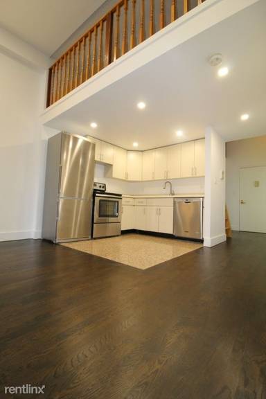 Main picture of 207 East 37th St