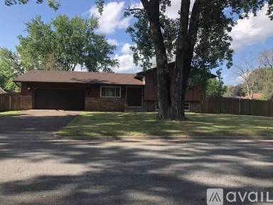 Main picture of 2283 Cowern Pl E