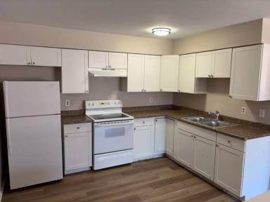 Main picture of 641 S Morris Cir