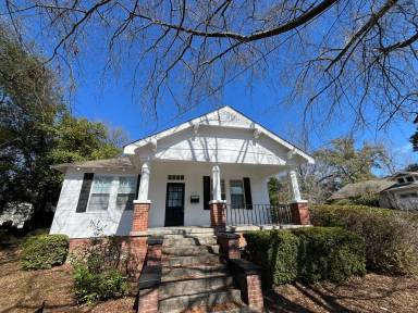 Main picture of 1359 Virginia St