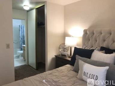 Main picture of Live Oak Apartment Homes