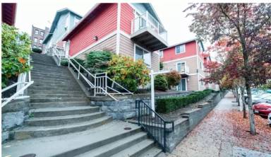 Main picture of 222 Broadway