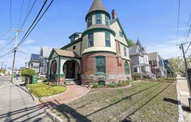 Main picture of 124 Boston Ave