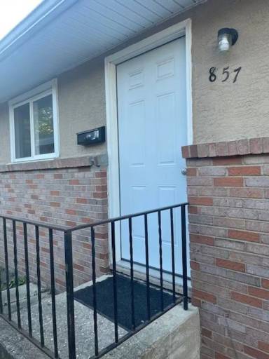 Main picture of 855 Byron Ave
