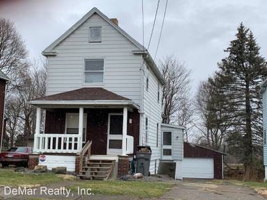 Main picture of 1760 Midland Ave