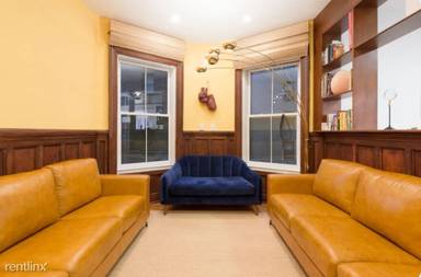 Main picture of 7 W 92nd St