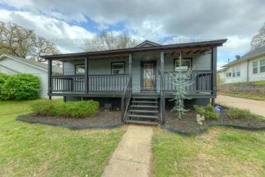 Main picture of 1111 N Garfield Ave