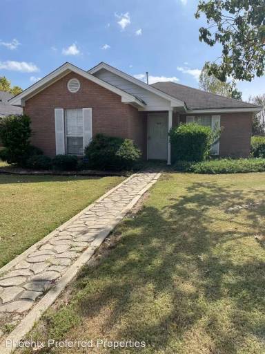 Main picture of 902 Cruz Ct