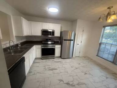 Main picture of 2418 Piering Dr