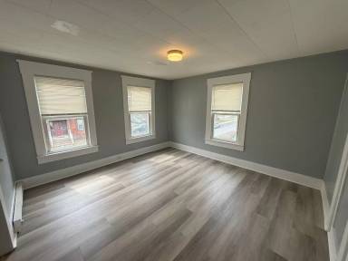 Main picture of 16 Alvord Ave