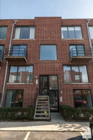 Main picture of 944 W Grace St Apartments