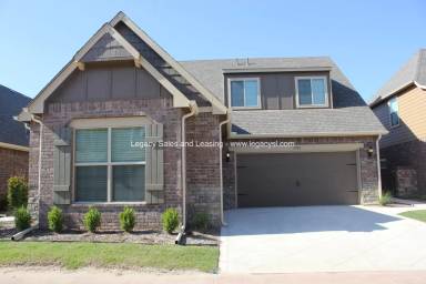Main picture of 3504 W Princeton St