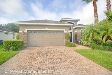 Main picture of 303 Millwood Pl