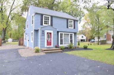Main picture of 4530 Clague Rd