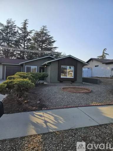 Main picture of 377 Marian Way