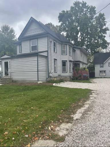 Main picture of 4233 Holt Rd